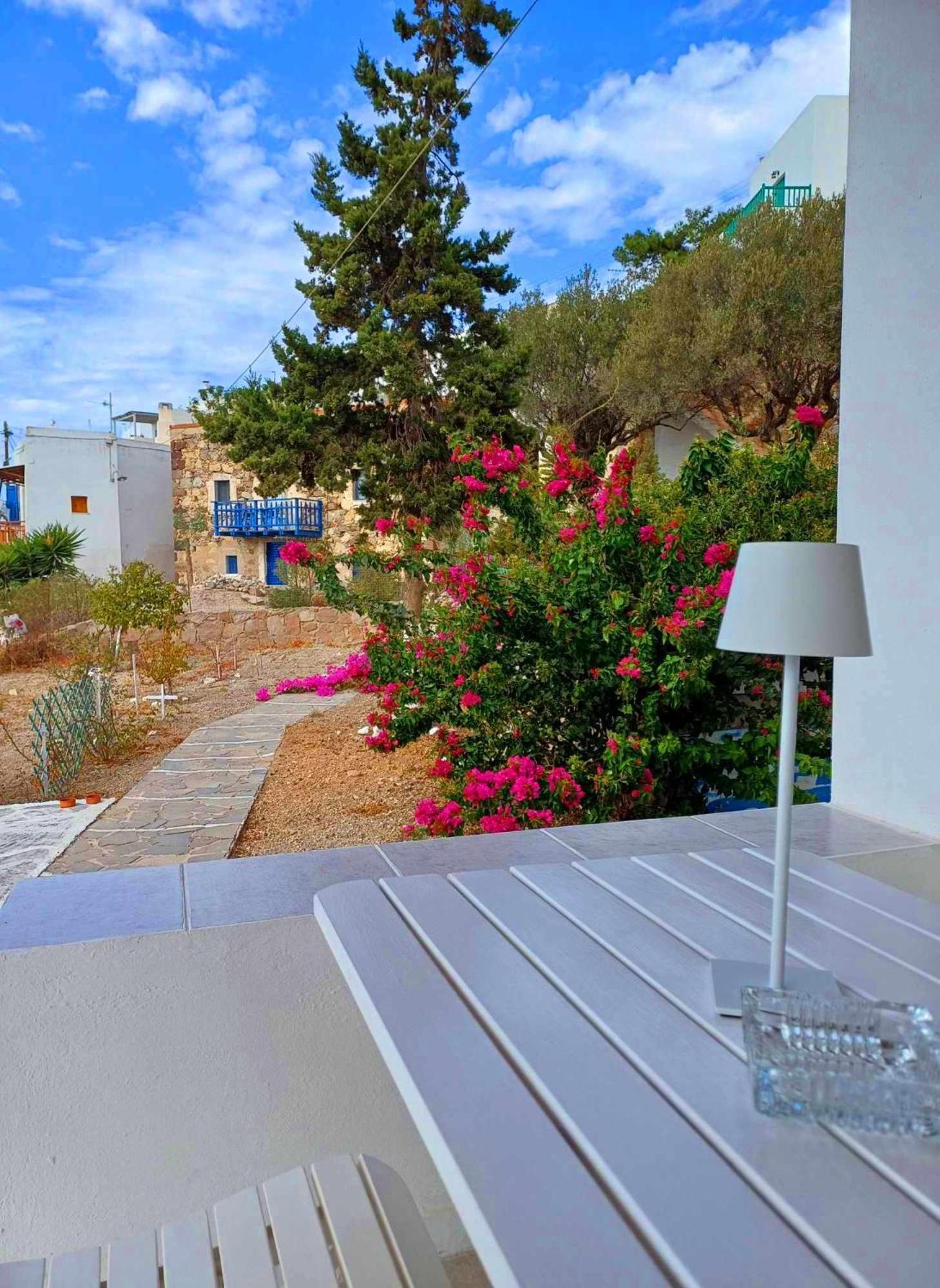 Georgia Rooms Milos Plaka  Екстериор снимка
